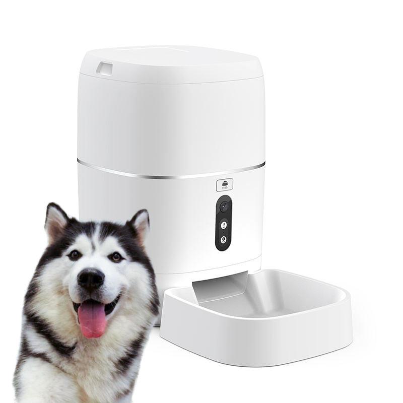 Smart pet feeder with water dispenser and HD camera
