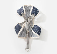 Breathable Mesh Pet Leash — in use